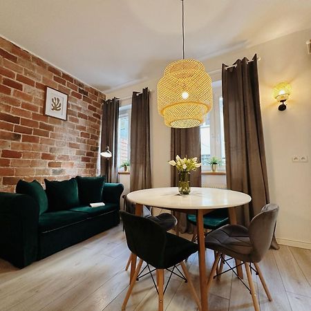 Apartament Egzotyczny Stary Toruń Exteriör bild