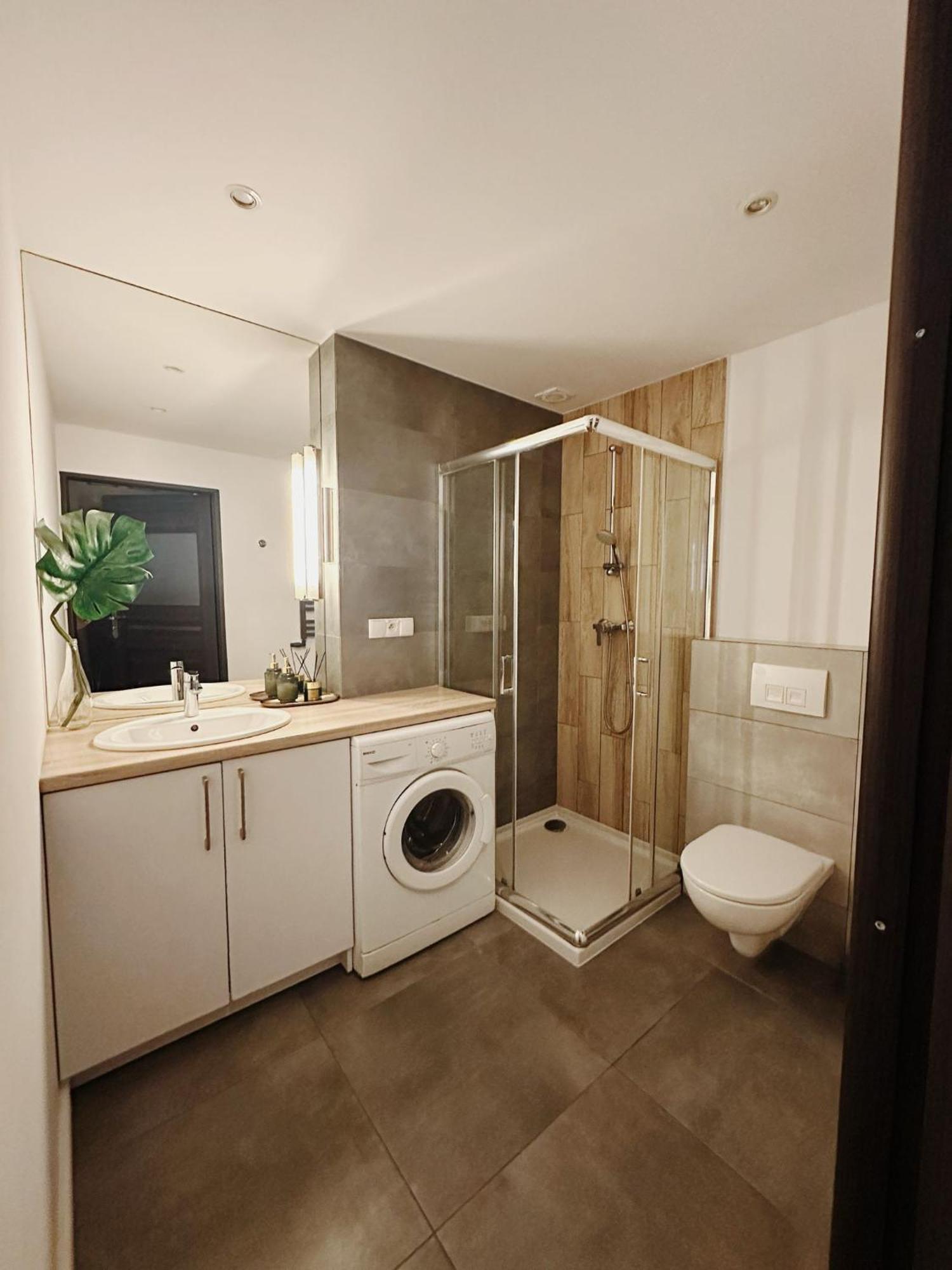Apartament Egzotyczny Stary Toruń Exteriör bild