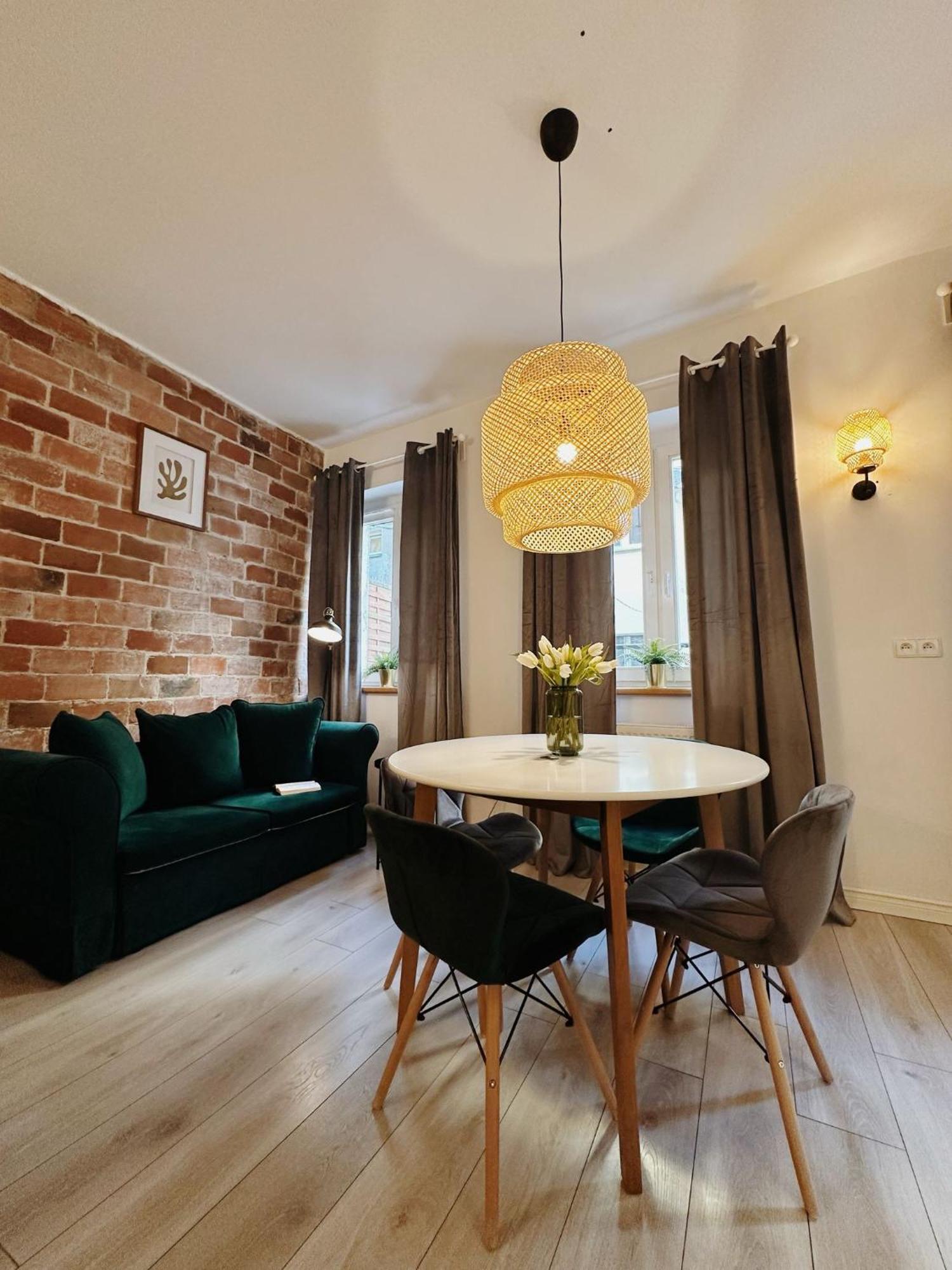 Apartament Egzotyczny Stary Toruń Exteriör bild